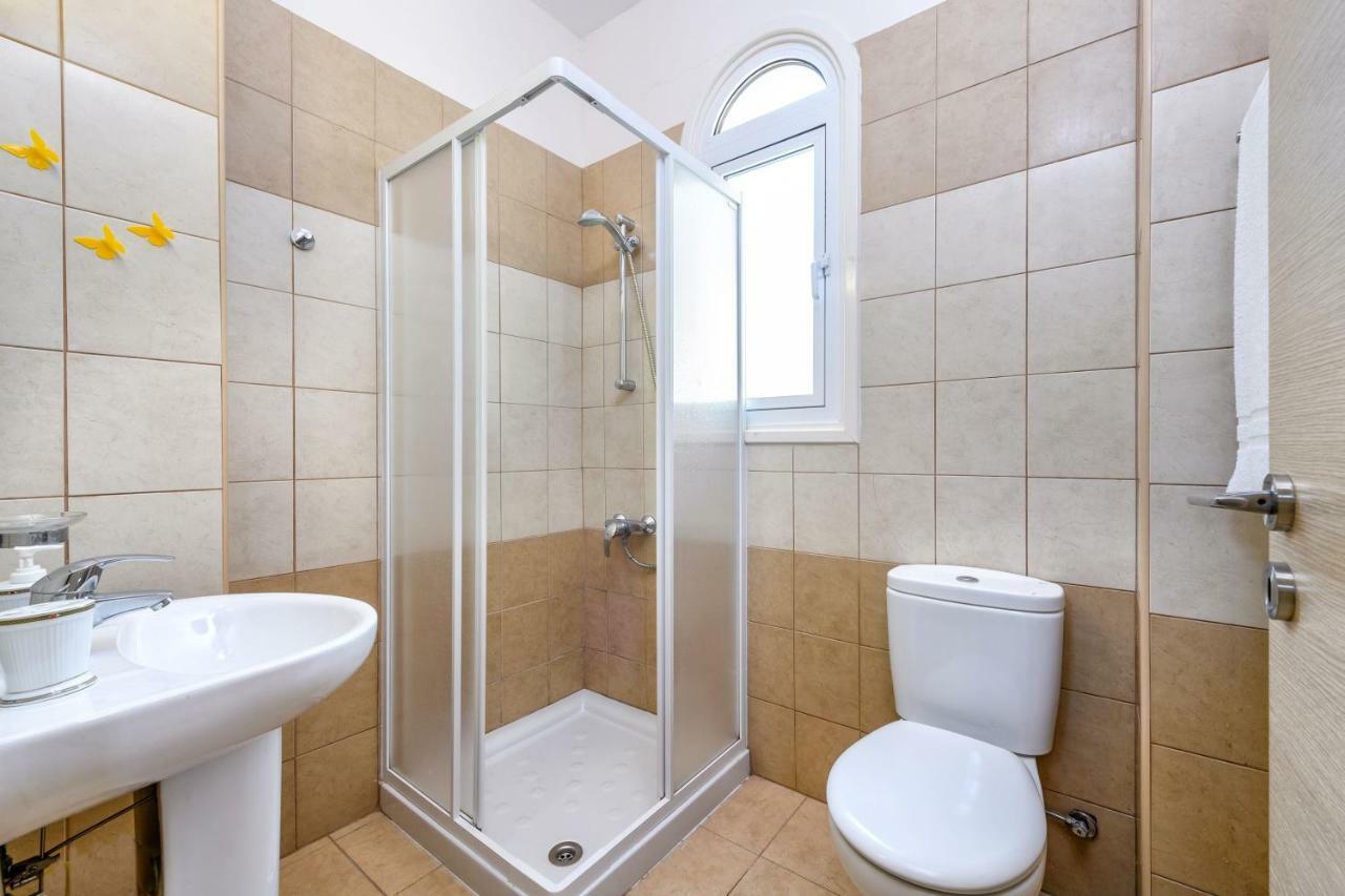 פאראלימני Blue Water Bay Villas מראה חיצוני תמונה