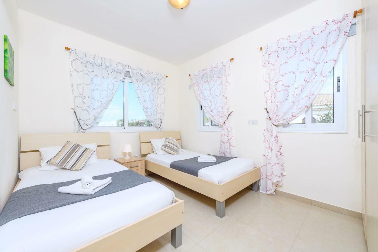 פאראלימני Blue Water Bay Villas מראה חיצוני תמונה