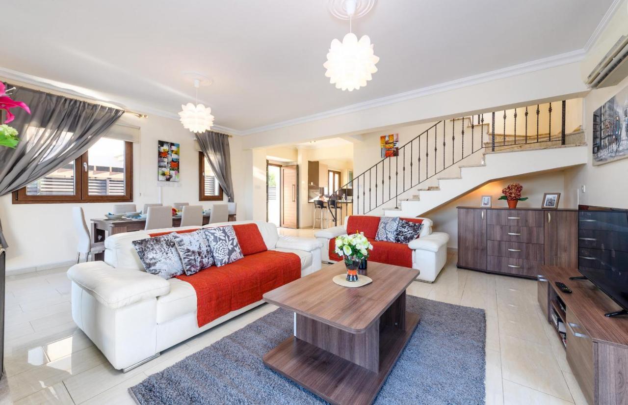 פאראלימני Blue Water Bay Villas מראה חיצוני תמונה