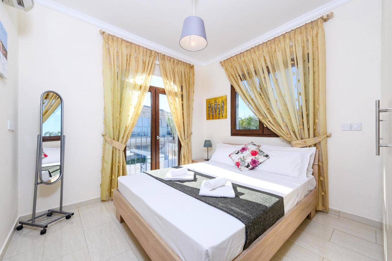 פאראלימני Blue Water Bay Villas מראה חיצוני תמונה