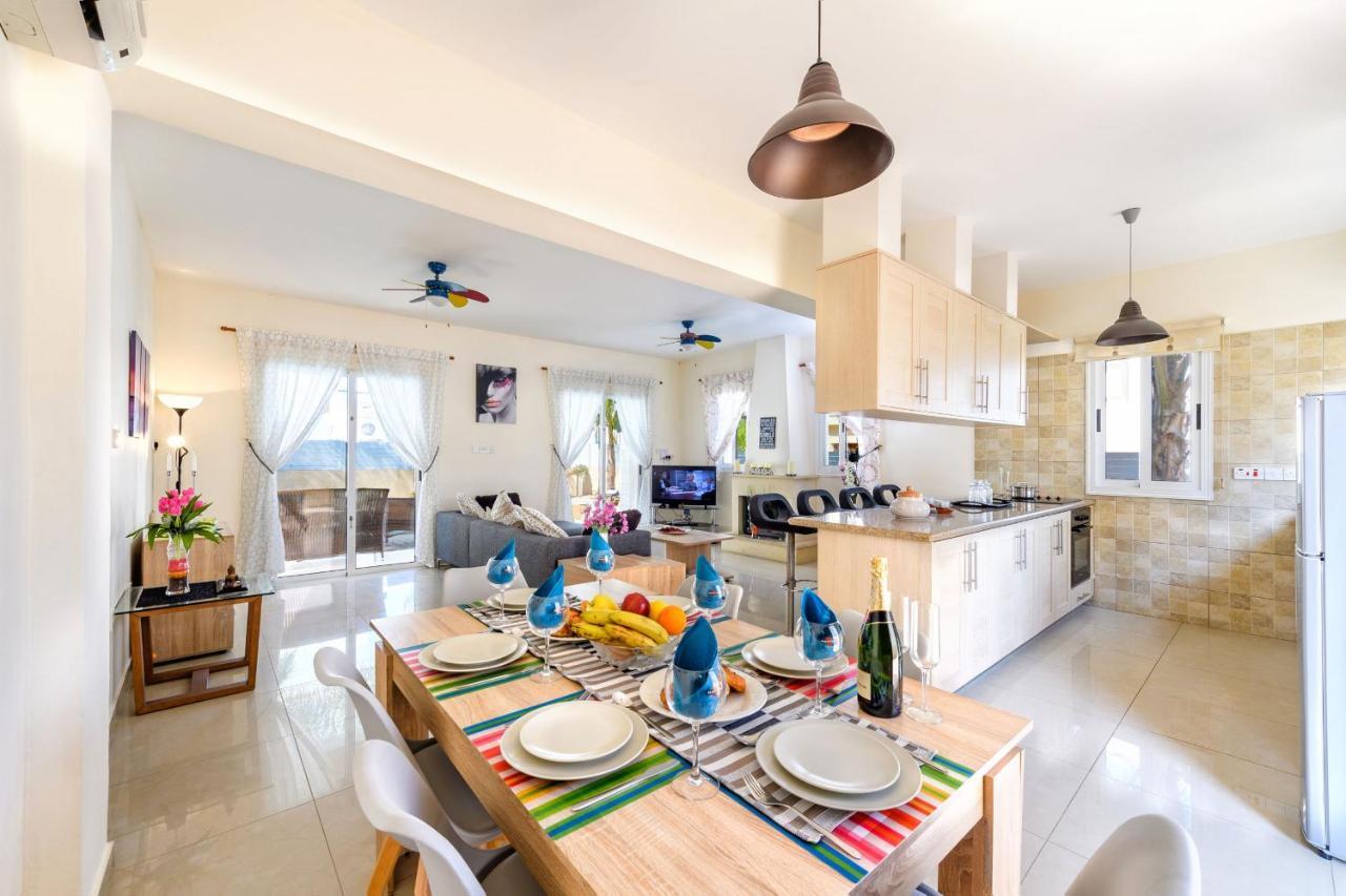 פאראלימני Blue Water Bay Villas מראה חיצוני תמונה