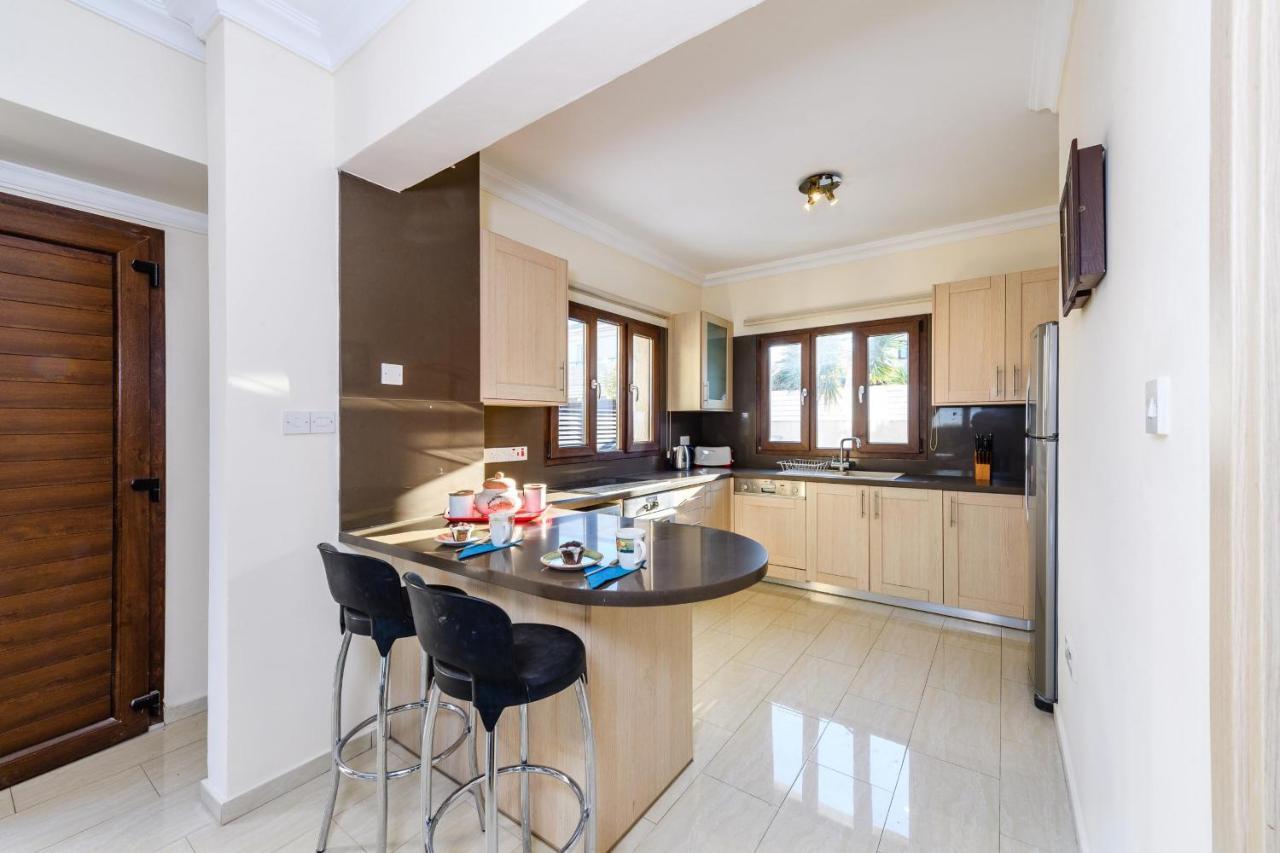 פאראלימני Blue Water Bay Villas מראה חיצוני תמונה