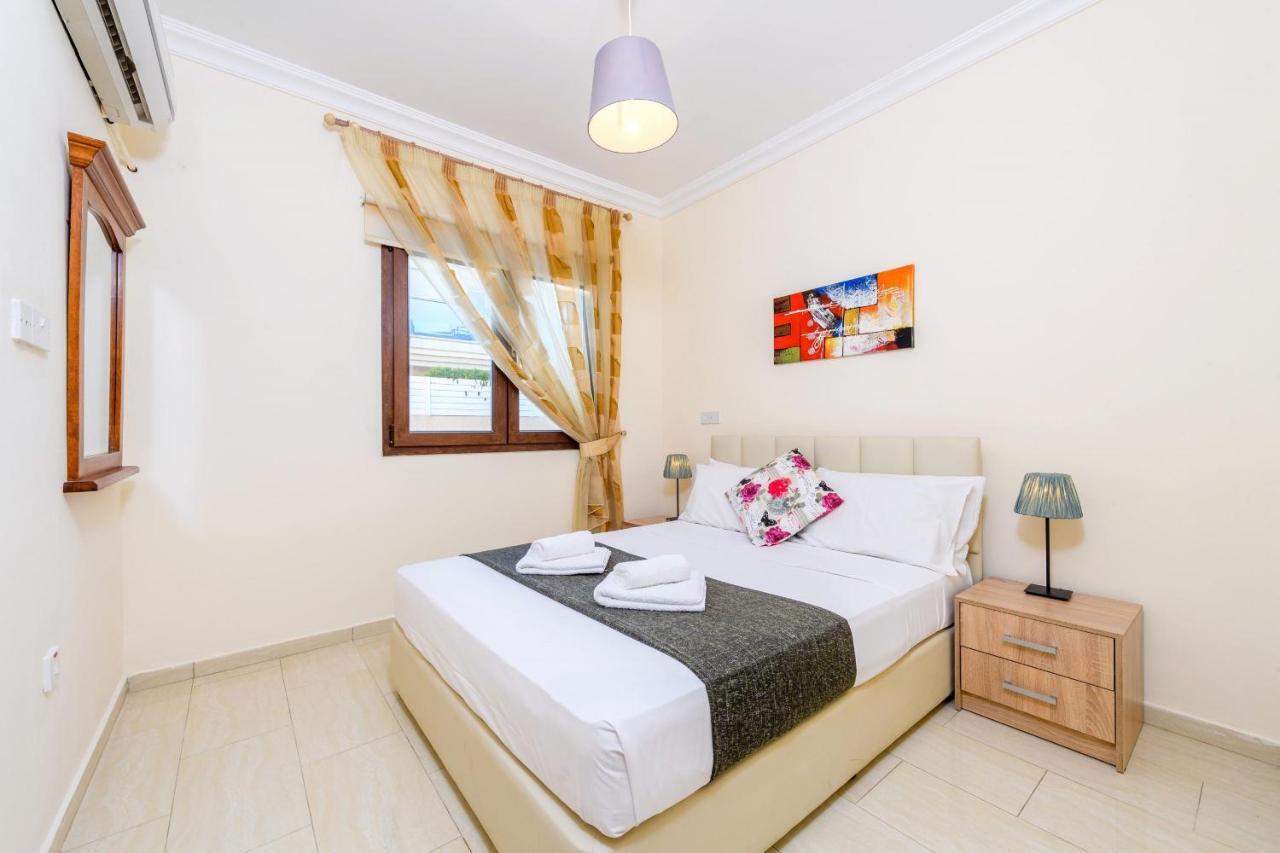 פאראלימני Blue Water Bay Villas מראה חיצוני תמונה