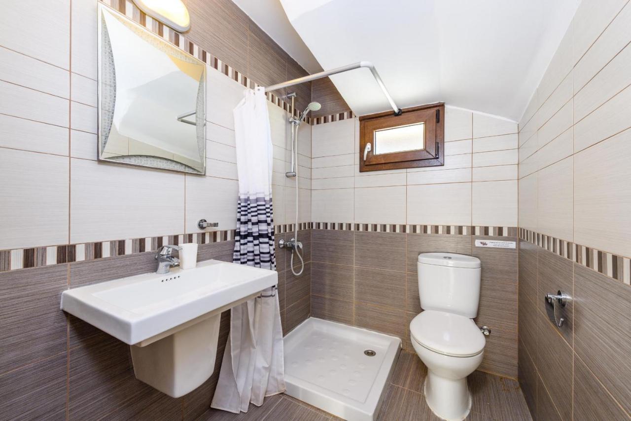 פאראלימני Blue Water Bay Villas מראה חיצוני תמונה